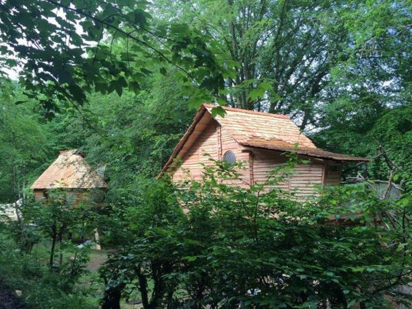 Cabane et Vallée à Haulmé